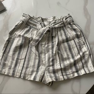 Forever 21 | Striped Paperbag Shorts - L
